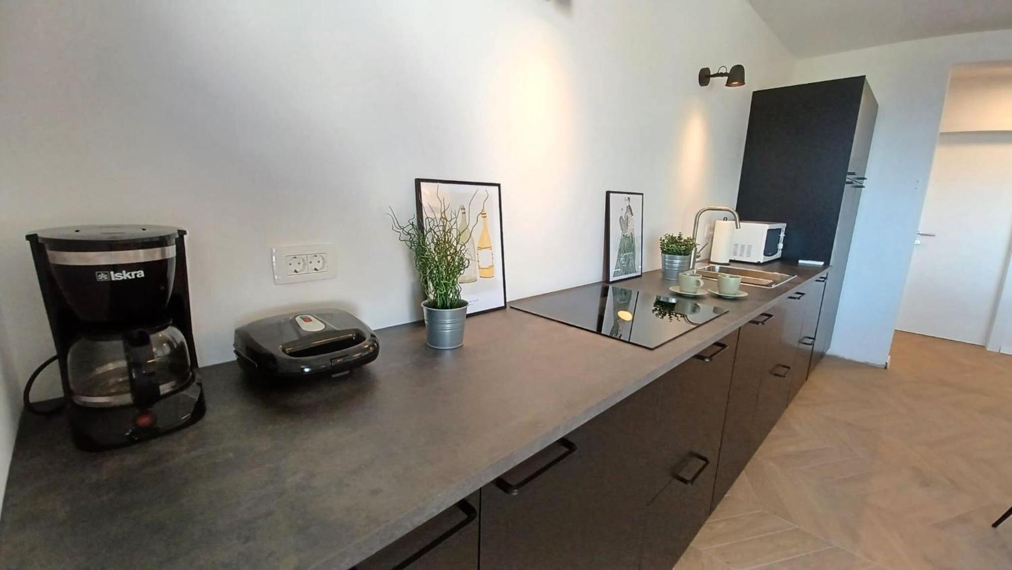 Sea View Apartments Ivana Krk Town Extérieur photo