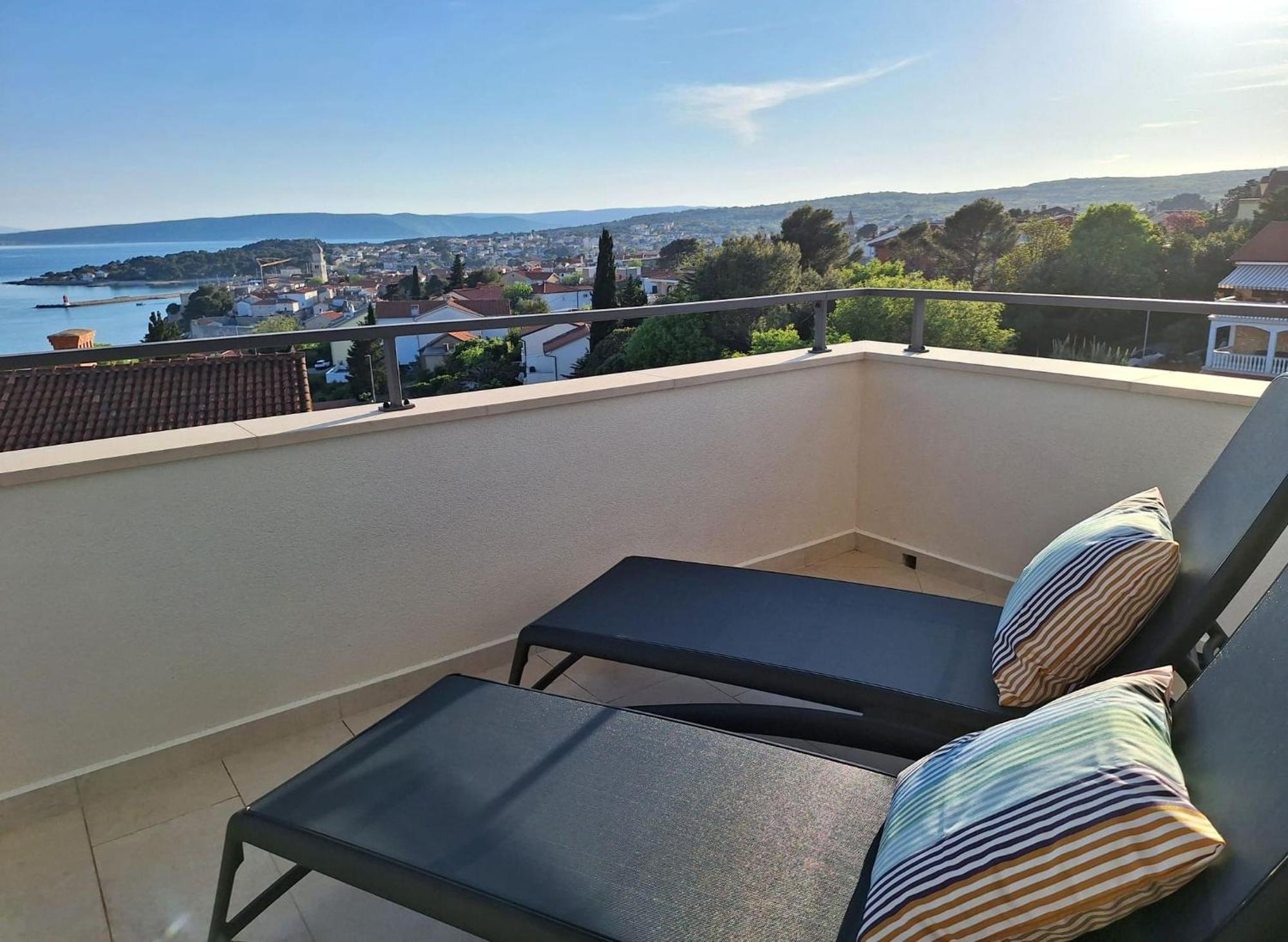 Sea View Apartments Ivana Krk Town Extérieur photo