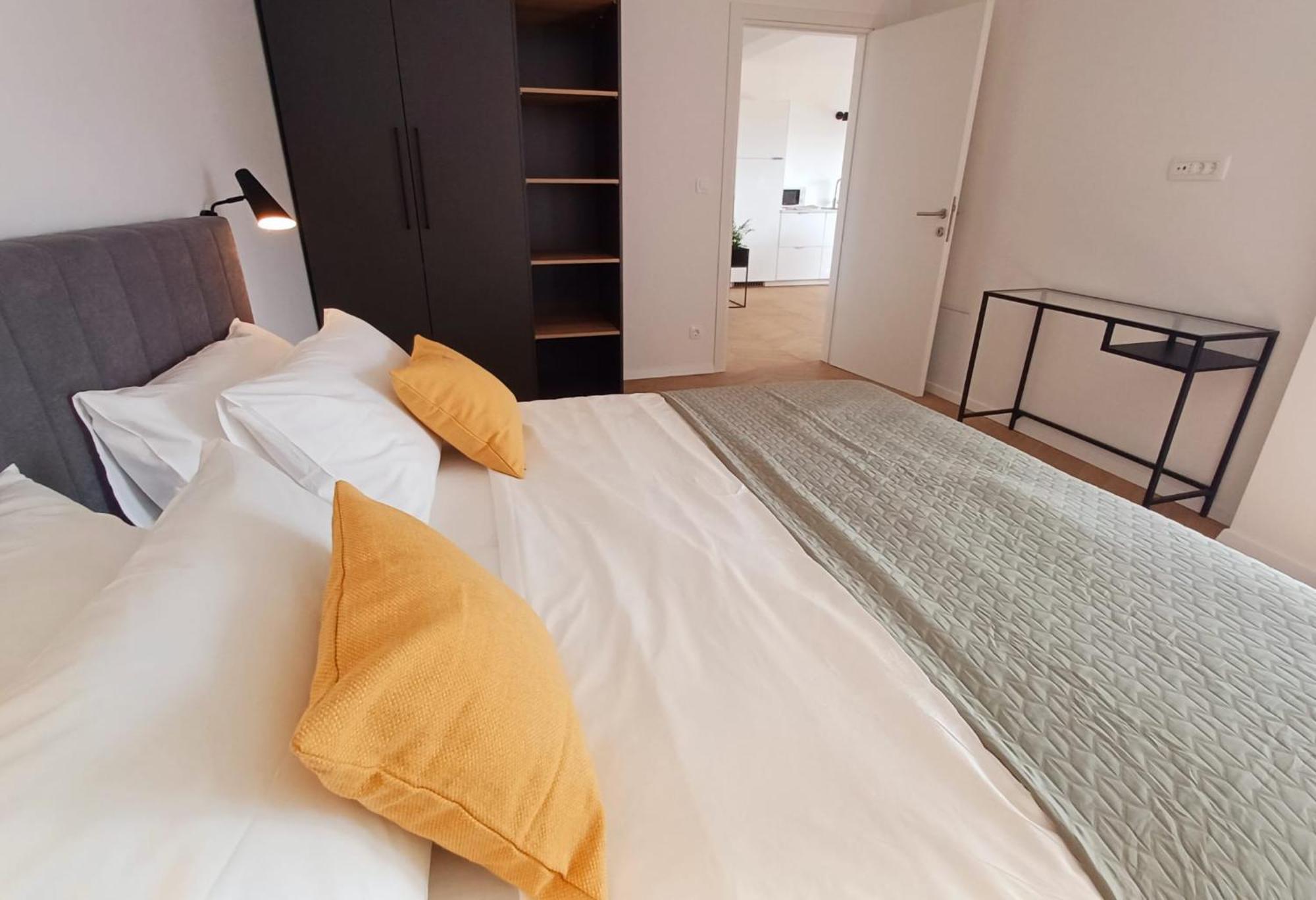 Sea View Apartments Ivana Krk Town Extérieur photo