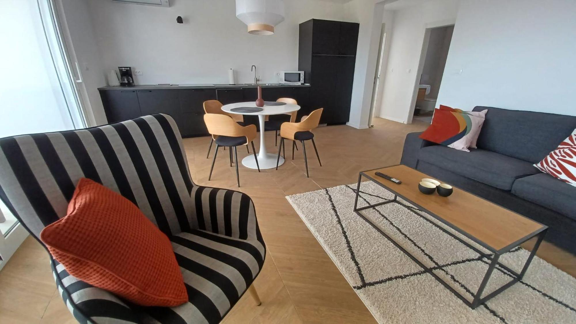 Sea View Apartments Ivana Krk Town Extérieur photo